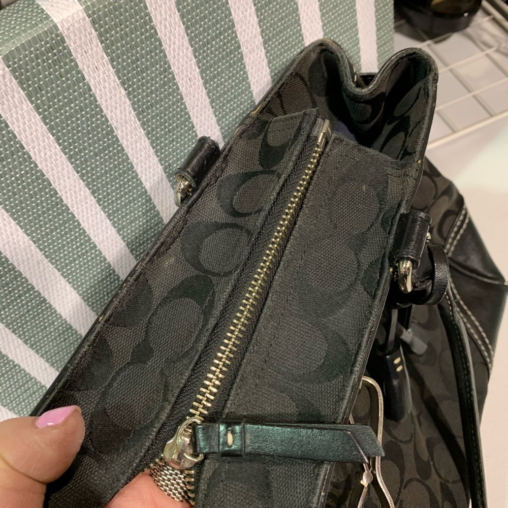 Coach Handbag - Picture 3 of 5